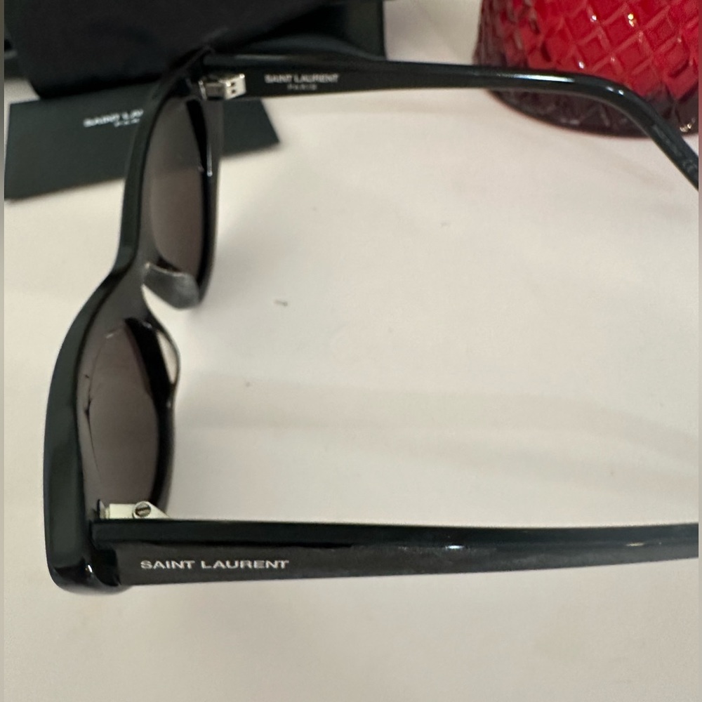 Saint Laurent cat eye Lily sunglasses - Picture 6 of 8